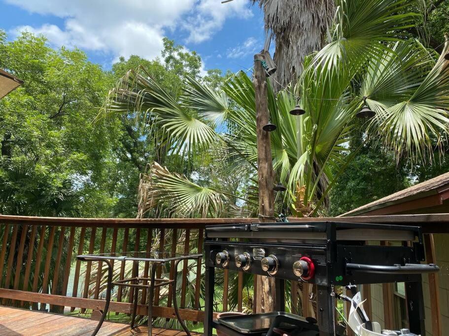 The River Haven - Sleeps 32 - On Guadalupe River Сегин Экстерьер фото