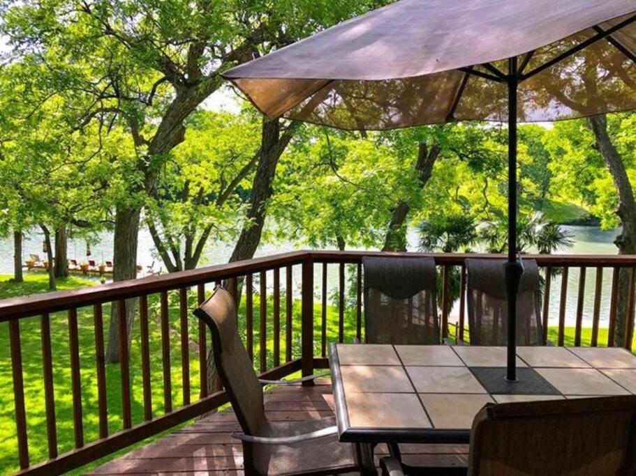 The River Haven - Sleeps 32 - On Guadalupe River Сегин Экстерьер фото